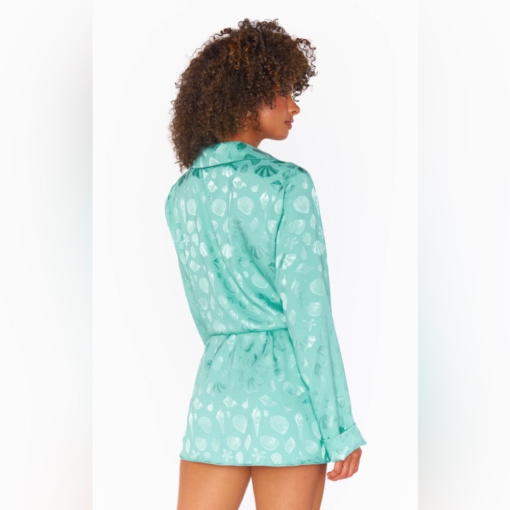 Show Me Your Mumu Aquamarine Shell Satin Skort Medium - Picture 4 of 8